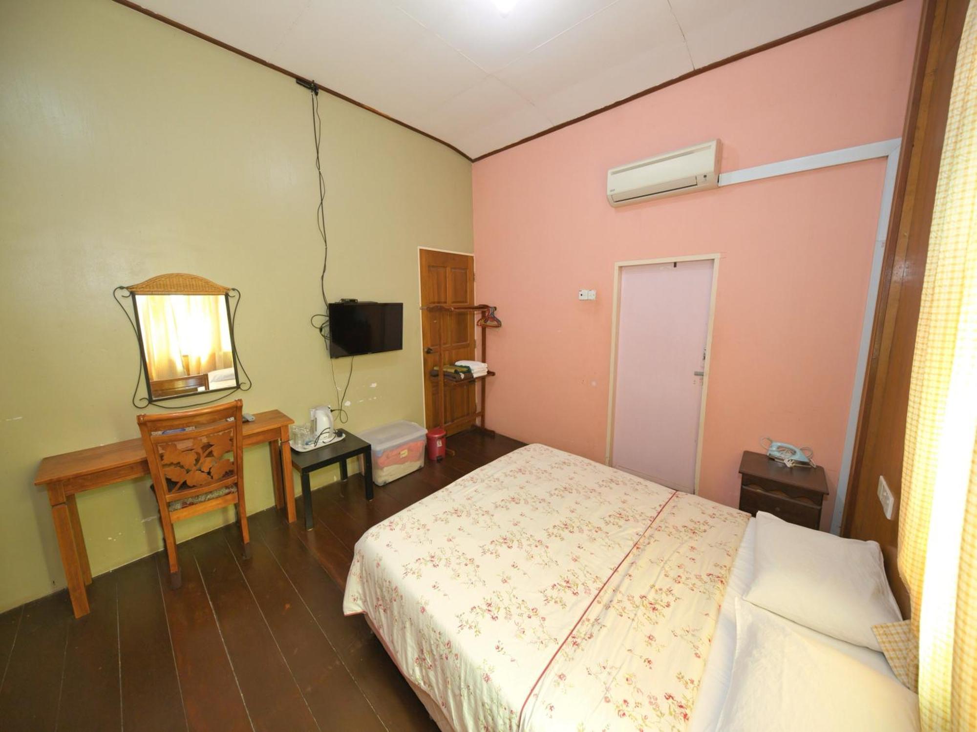 Oyo 90968 Teratak Samuderakita, Chalet & Guesthouse Kampong Gong Badak Exterior foto